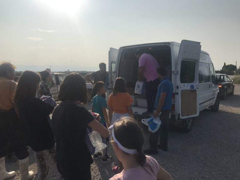 Δήμος Φαρσάλων: Διανομή φαγητού και νερού σε καθημερινή βάση στους πληγέντες