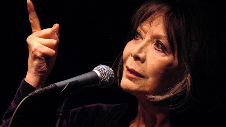 Πέθανε η φωνή της Γαλλίας, Ζιλιέτ Γκρεκό