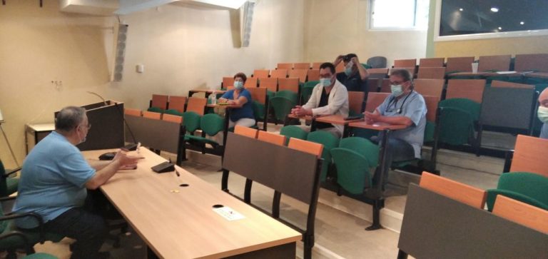 Επίσκεψη κλιμακίου του ΚΚΕ στο Γενικό Νοσοκομείο Λάρισας