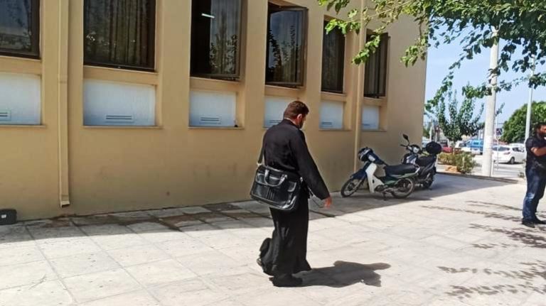 Ρέθυμνο: Φυλάκιση 9 μηνών στον ιερέα για το κήρυγμα κατά της μάσκας