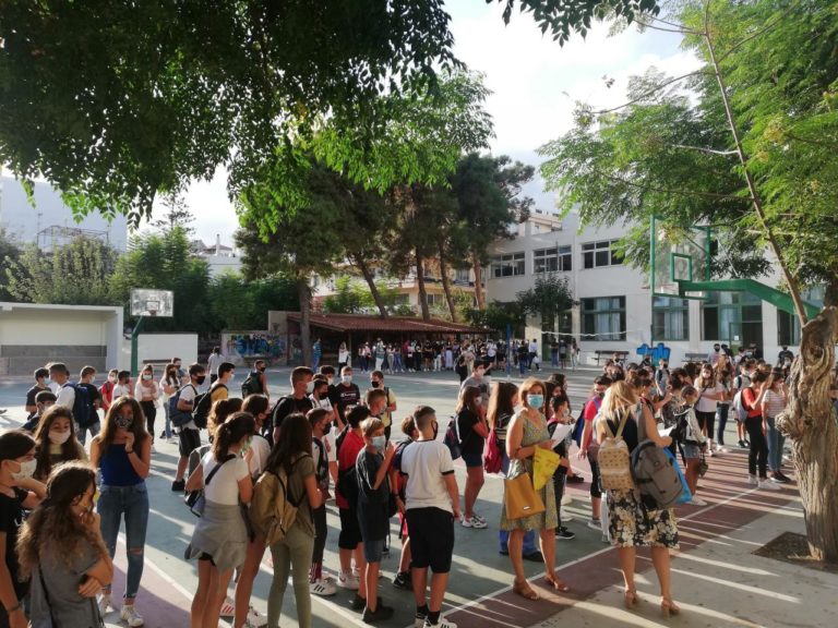 Χωρίς προβλήματα το πρώτο κουδούνι για τους μαθητές των Χανίων