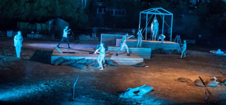 “Τα Αγάλματα” του “Θεσσαλικού” ανεβαίνουν στο Πύθιο Ελασσόνας