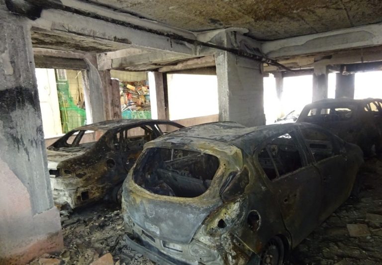 Καβάλα: Αυτοψία του δημάρχου στην πυλωτή πολυκατοικίας όπου εκδηλώθηκε πυρκαγιά