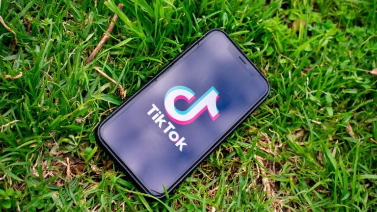 TikTok: Κορυφώνεται ο «Ψυχρός Πόλεμος» μεταξύ Τραμπ και Πεκίνου