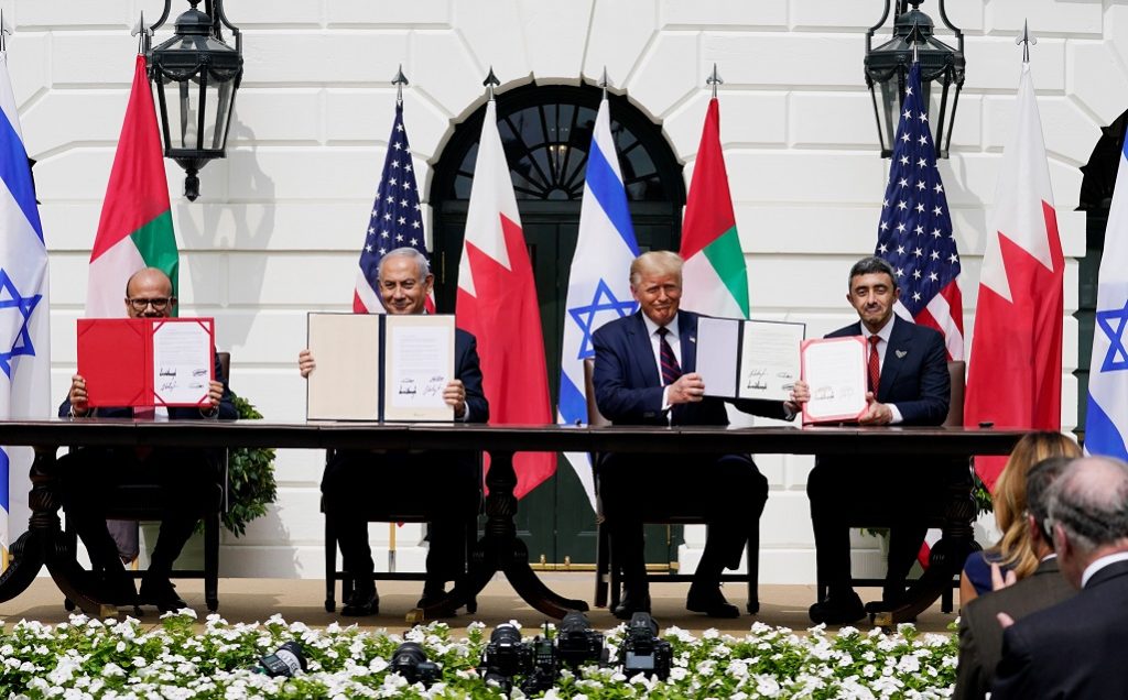 Ιστορικές συμφωνίες Ισραήλ με Μπαχρέιν και ΗΑΕ – Τραμπ: Η αυγή μιας νέας Μ. Ανατολής