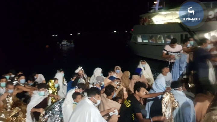 Προφυλακίστηκαν οι διακινητές του ναυαγίου της Χάλκης