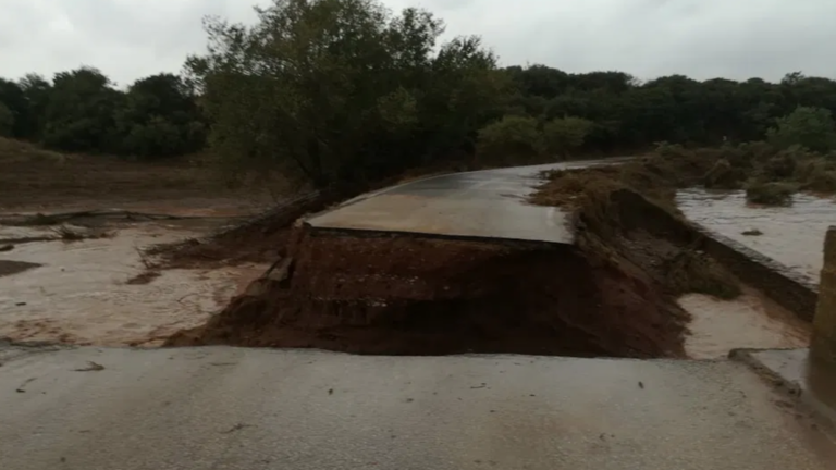 Σφυροκόπησε ο “Ιανός” τη μισή Ελλάδα