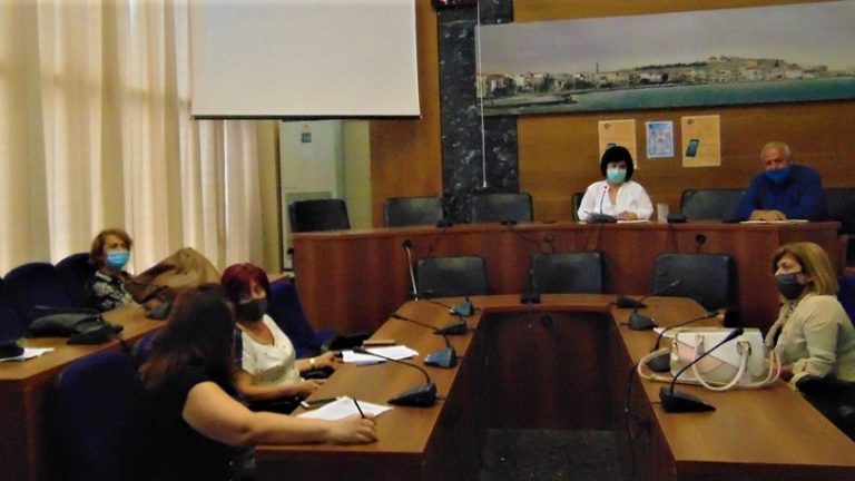 Έκτακτη υπηρεσιακή σύσκεψη για την αντιμετώπιση εξάπλωσης πανδημίας στον Δήμο Ρεθύμνου