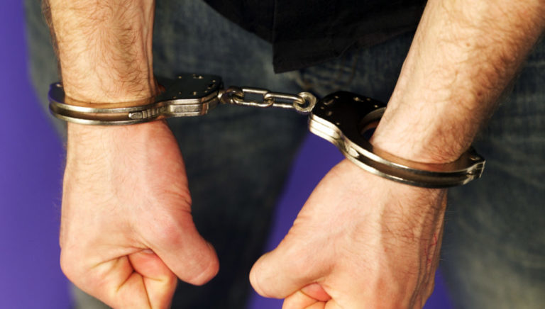 Σύλληψη ατόμου στο Γύθειο Λακωνίας – Εκκρεμούσε διεθνές ένταλμα σύλληψης