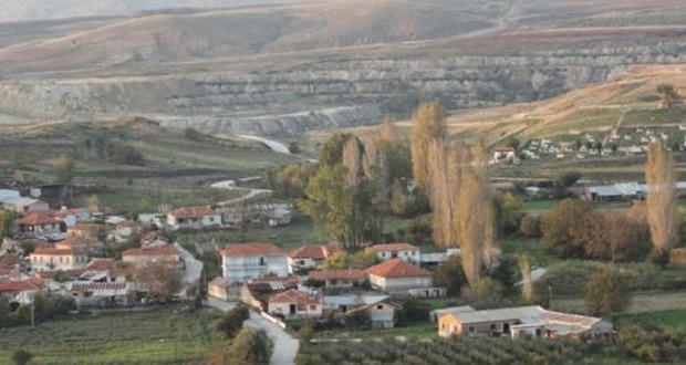 Κόντρα Τ.Σ. Αχλάδας με Εργατικό Κέντρο Φλώρινας για το μέλλον του οικισμού