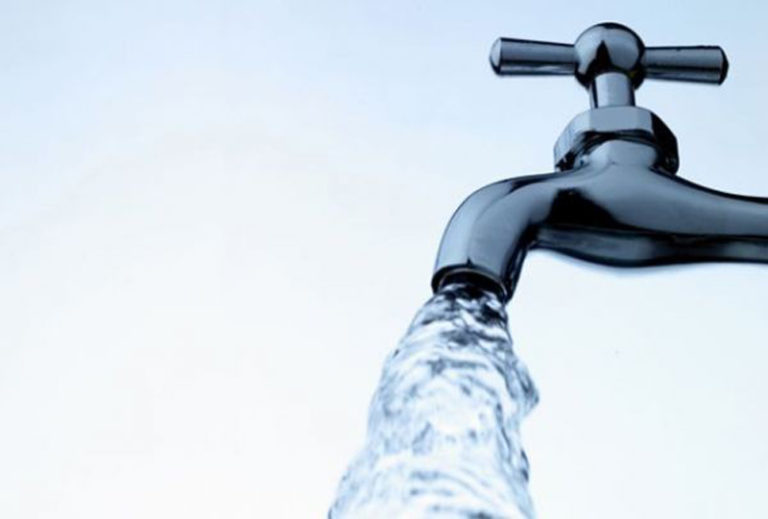 Μειώνεται το πάγιο τέλος για νερό στην Ολυμπία