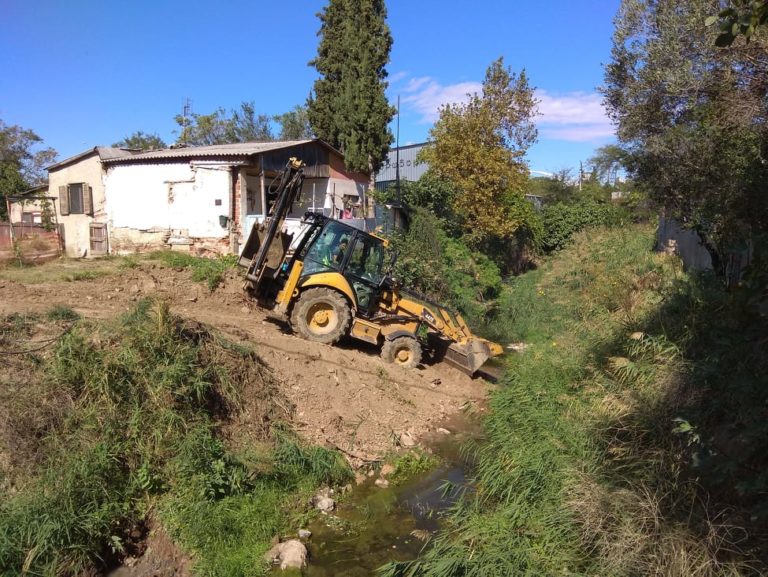 Καθαρισμός ρεμάτων στον Δήμο Παύλου Μελά της Θεσσαλονίκης