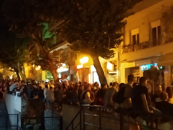 Θεσσαλονίκη: Επέμβαση της ΕΛΑΣ στην πλατεία Αρχαίας Ρωμαϊκής Αγοράς για συγχρωτισμό ατόμων