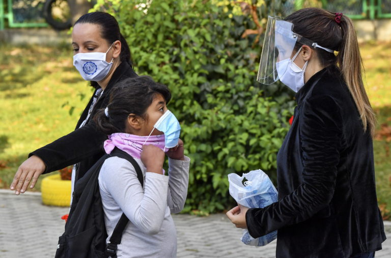 Β. Μακεδονία: Ρεκόρ κρουσμάτων κορονοϊού καταγράφηκε στη χώρα