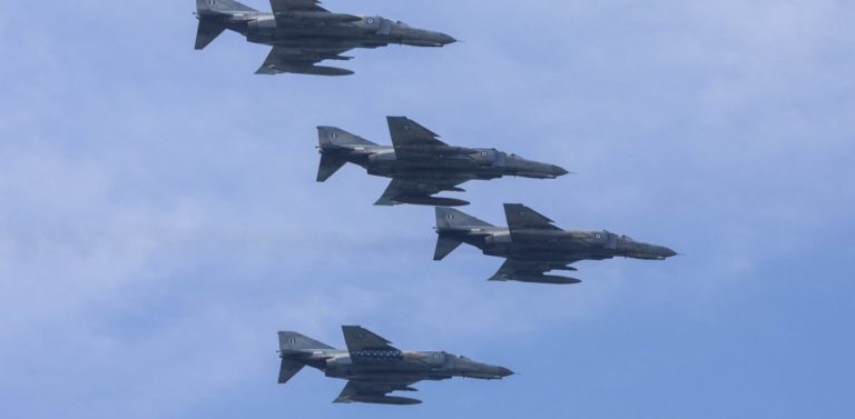 Πολεμικά αεροσκάφη θα πετάξουν στον ουρανό της Θεσσαλονίκης για τον εορτασμό της 28ης Οκτωβρίου (video)