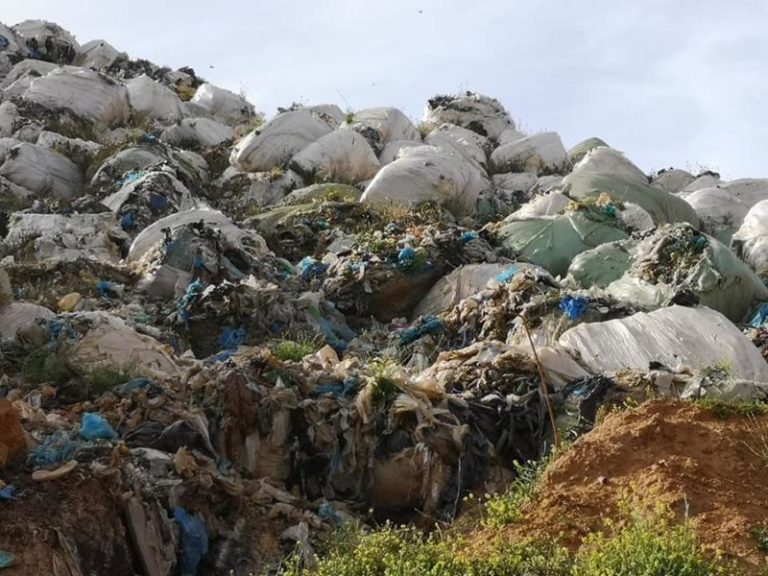 Kαλαμάτα: “Πληγή” η χωματερή στη Μαραθόλακκα, λέει ο Κοσμόπουλος
