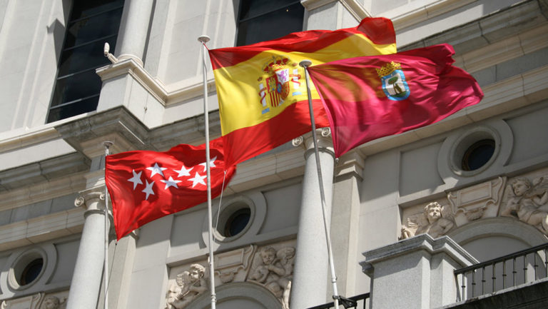 Τοπικό δικαστήριο της Αυτονομίας της Μαδρίτης ακυρώνει τα μέτρα για την πανδημία της κυβέρνησης Σάντσεθ