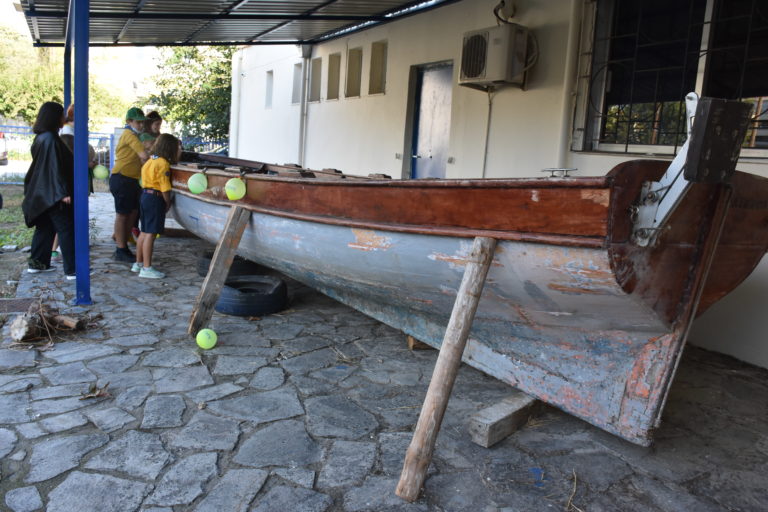Κομοτηνή: Μικροί ναυπηγοί φροντίζουν τον «Φίλιππο»