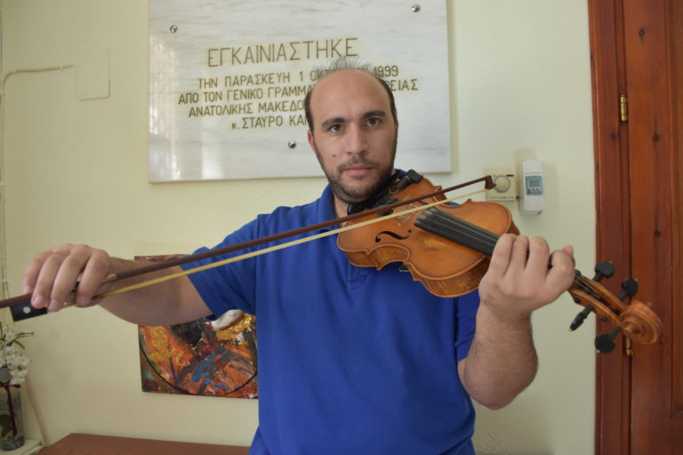 Φ.Ευφραιμίδης: Χρειάζεται επιμονή, υπομονή και διάβασμα το βιολί