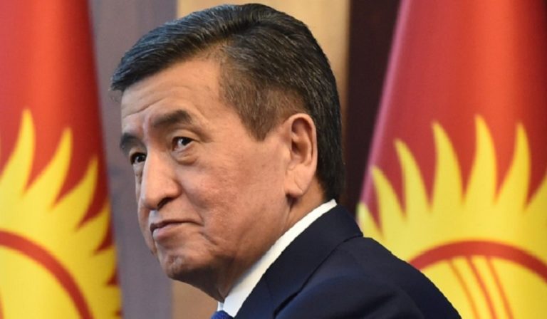 Κιργιστάν: Παραιτήθηκε ο πρόεδρος Ζεενμπέκοφ