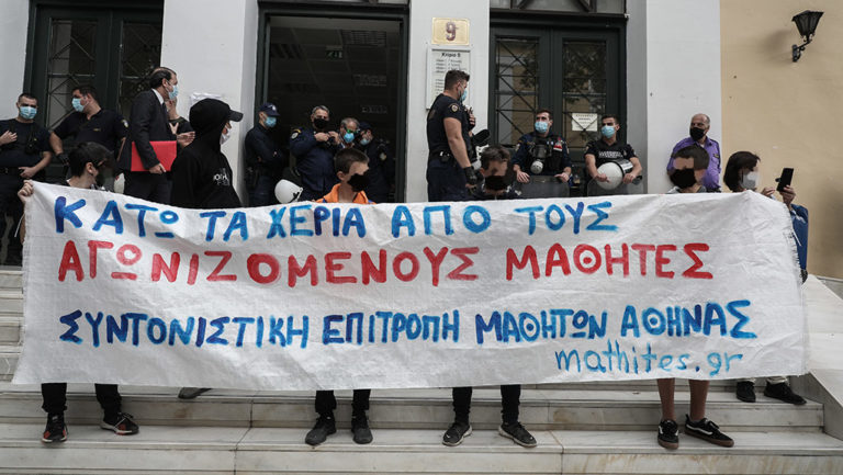 Τι αναφέρει η ΓΑΔΑ για το θέμα της κράτησης 14χρονου