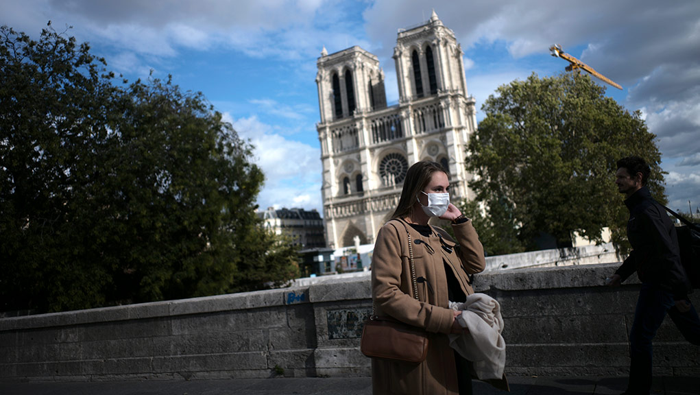 Η Γαλλία λέει ότι εισήλθε στο τρίτο κύμα της πανδημίας
