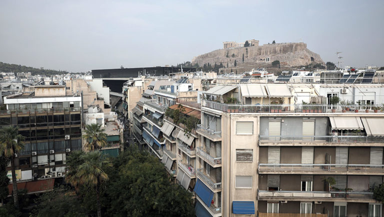 Τι αλλάζει στις διατάξεις του ΝΟΚ μετά τις αποφάσεις του ΣτΕ – Ποιες άδειες μπαίνουν στο «μικροσκόπιο»