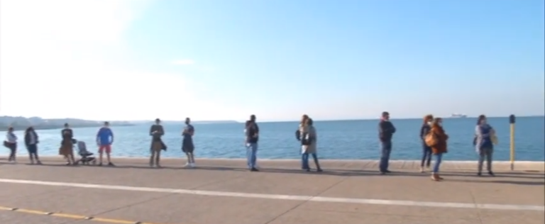 Θεσσαλονίκη: Ουρές πολιτών για δωρεάν rapid test-Αγανάκτηση για συνωστισμό στα λεωφορεία του ΟΑΣΘ (video)