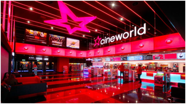 Η Cineworld κλείνει τις αίθουσές της σε Μ. Βρετανία και ΗΠΑ- Χάνονται έως και 45.000 θέσεις εργασίας