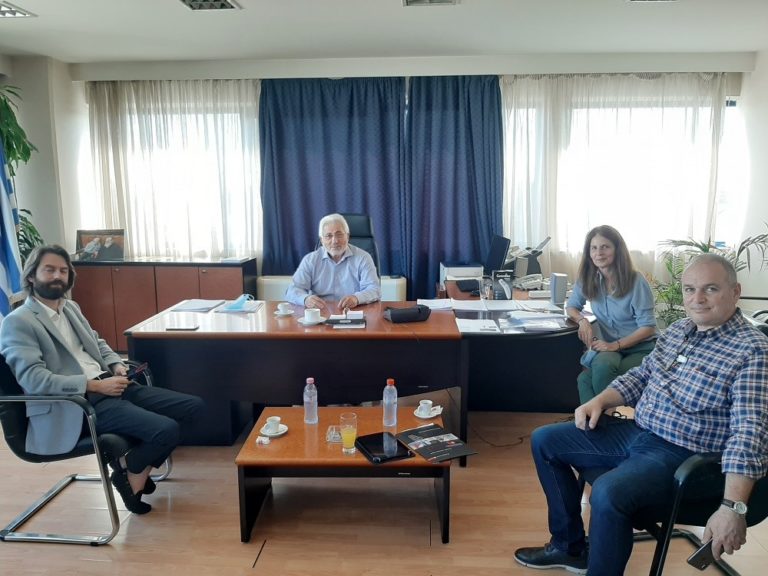 Συνάντηση στην Αποκεντρωμένη Διοίκηση για τον Αιολικό Σταθμό στη Λειβαδιά