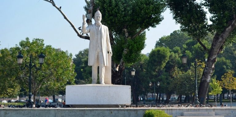 Θεσσαλονίκη: Συγκέντρωση κατοίκων και επαγγελματιών της περιοχής της Πλατείας Δικαστηρίων