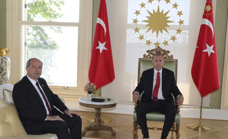 Ο Ερντογάν καλεί τον Τατάρ στην Άγκυρα-Πρόσκληση-πρόκληση του Τατάρ για Κυπριακό