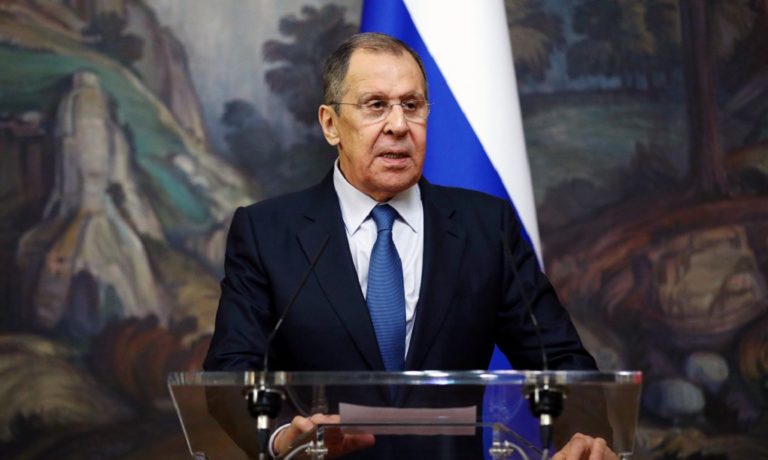 Σεργκέι Λαβρόφ: Η άρση των κυρώσεων σε βάρος της Μόσχας αποτελεί μέρος των ειρηνευτικών συνομιλιών με την Ουκρανία