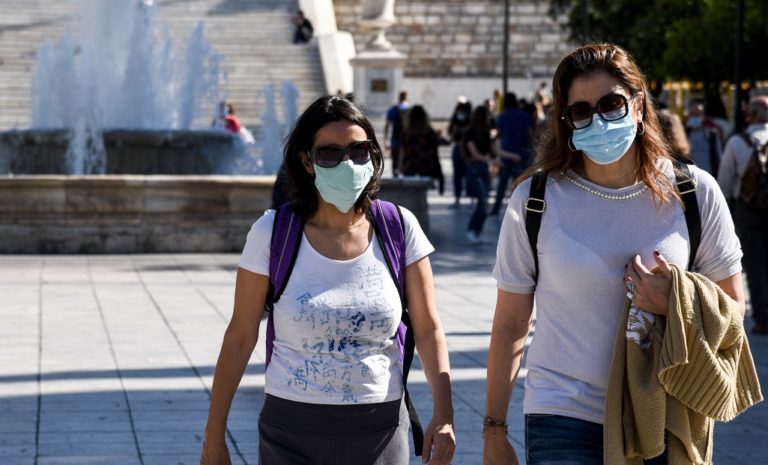Σ. Λουκίδης: Πιθανόν από τον Ιούλιο να πούμε τέλος στη μάσκα στους εξωτερικούς χώρους (video)