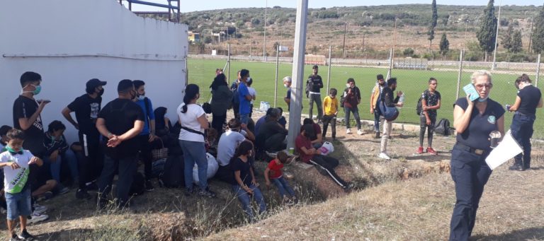 Μεθώνη: Αποχωρούν οι  μετανάστες – Τρεις ύποπτοι ως διακινητές ανάμεσά τους