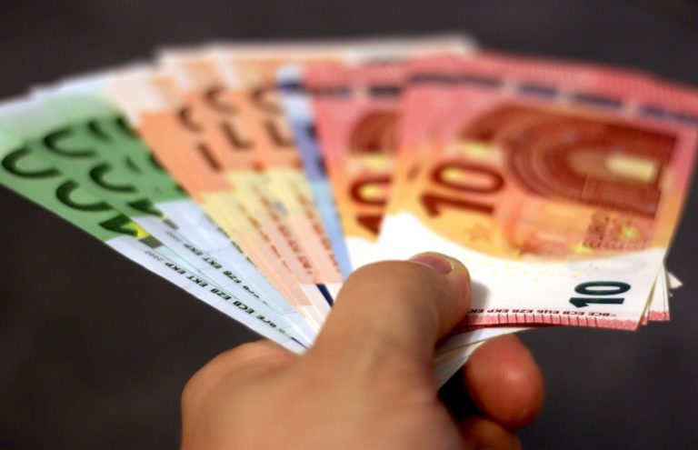 Φοροδιαφυγή: 36 υποθέσεις ύψους 24,5 εκ. ευρώ εντόπισαν οι ελεγκτές (video)