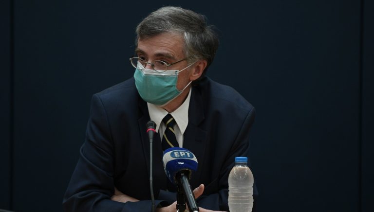 Σ. Τσιόδρας: Είναι η ώρα της συνείδησης – Μοναδική μας επιλογή η μάσκα