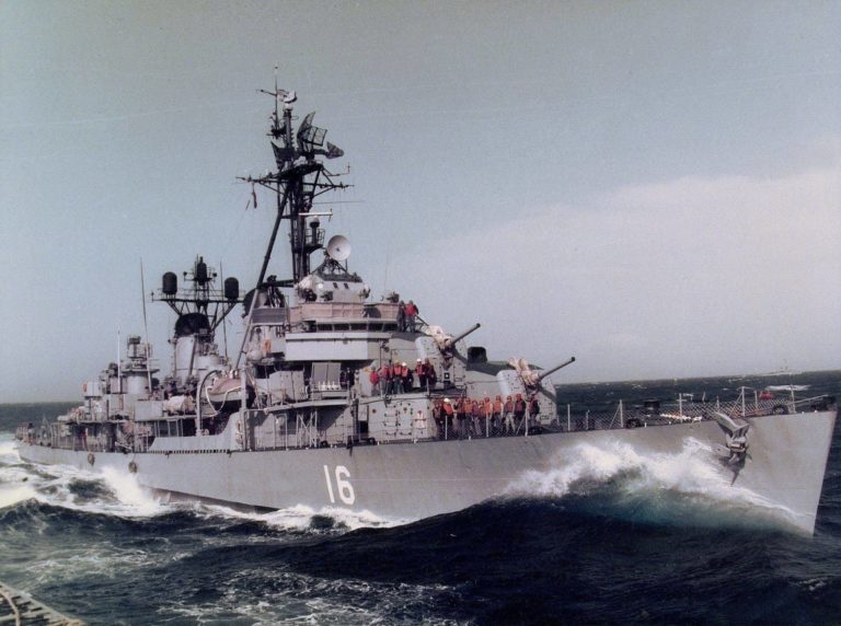 Πλήθος κόσμου επισκέπτεται το Α/Τ Βέλος στη Θεσσαλονίκη (video)