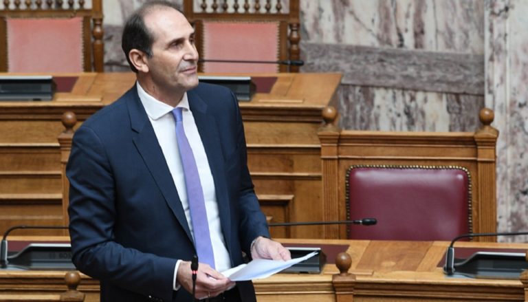 Βεσυρόπουλος: Ανεκχώρητα και ακατάσχετα τα αναδρομικά των συνταξιούχων (video)