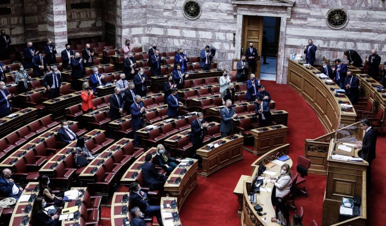 Καταψηφίστηκε η πρόταση δυσπιστίας κατά του ΥΠΟΙΚ Χρ. Σταϊκούρα  (video)