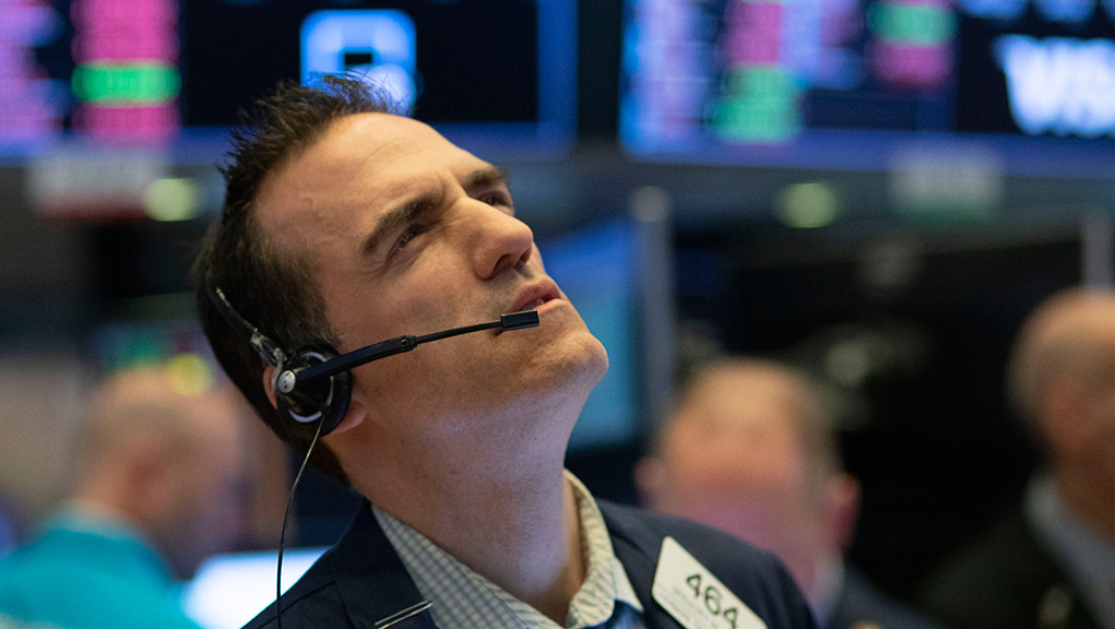 Wall Street: Πτώση άνω των 900 μονάδων για τον Dow Jones – Απώλειες 4,17% για τον Nasdaq