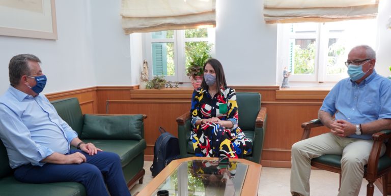 Κρήτη: Συνάντηση Αρναουτάκη-Δαμανάκη για τις προνοιακές δομές