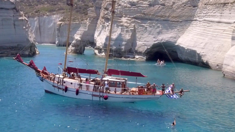 Στη Μήλο η εκπομπή «Η ζωή αλλιώς» της ΕΡΤ1