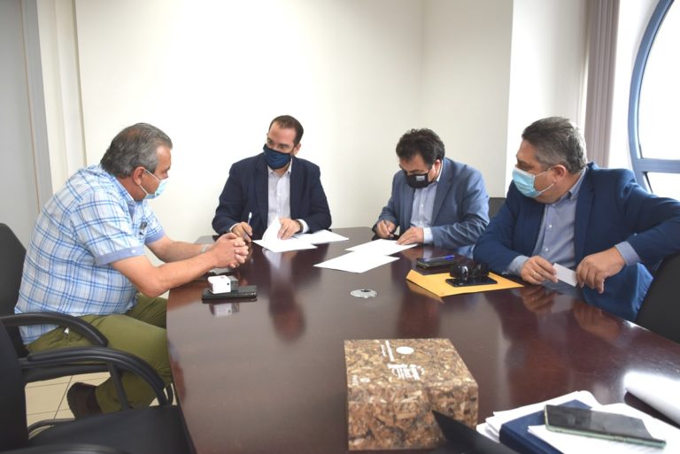 Λιμάνι Κατακόλου: Υπoγράφηκε η Προγραμματική Σύμβαση για την αναβάθμιση της χερσαίας ζώνης