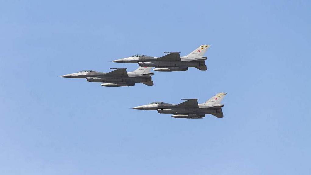 Aναχαίτιση τουρκικών F-16 πάνω από την Παναγιά και τις Οινούσσες
