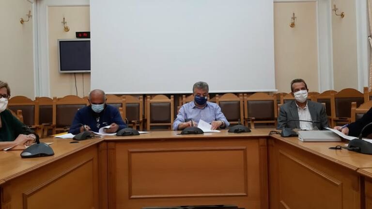 Σύμβαση για τη συντήρηση του οδοστρώματος στην ΠΕΟ Χανιά – Πλατανιάς
