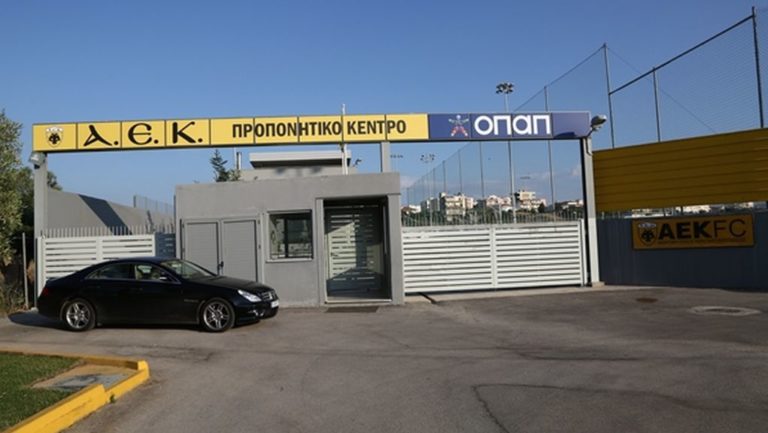 Αναβάλλεται και η σημερινή προπόνηση της ΑΕΚ, ελάχιστοι έμειναν στα Σπάτα