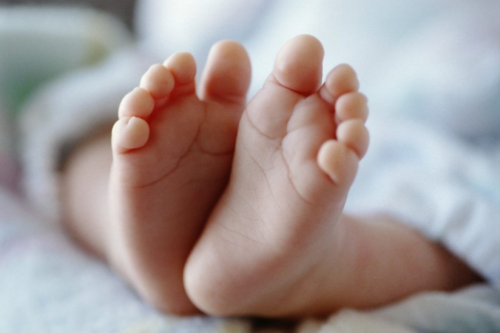 Κέρκυρα: Γυναίκα με κορονοϊό γέννησε ένα υγιέστατο κοριτσάκι (video)