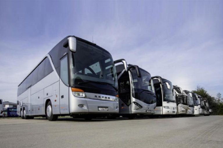 Διαμαρτυρία με τουριστικά λεωφορεία σε Φλώρινα και Καστοριά