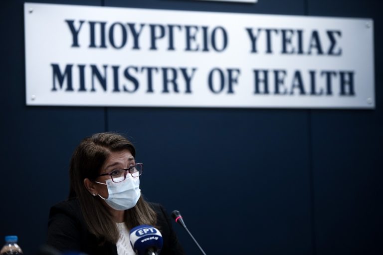 Παπαευαγγέλου: Πιο ξεκάθαρο ότι η καμπύλη των νέων κρουσμάτων μειώνεται – Δεν σπάει η αλυσίδα της μετάδοσης (video)